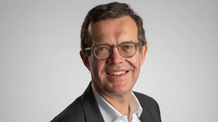 FT appoints Michael Stott